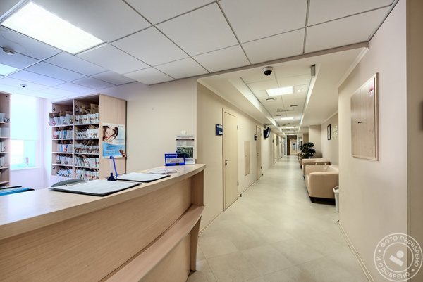 Клиника СМТ (Поликлинический комплекс) на Московском, 22 - фото 1