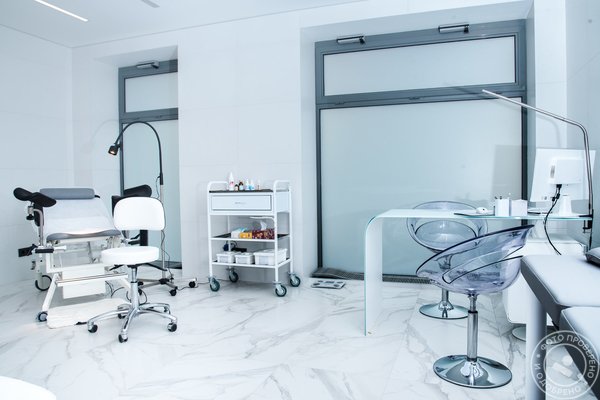 Институт молодости и женского здоровья Real clinic на 2-й Брестской улице - фото 4