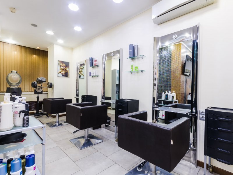 Салон красоты Лавсония на метро Достоевская - фото 1