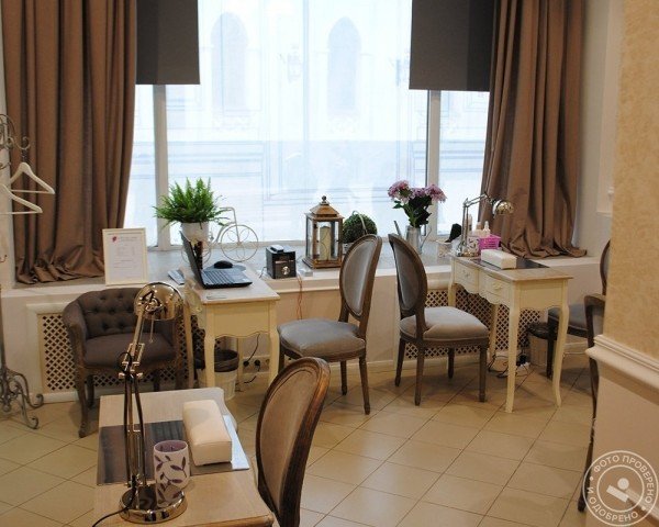 Mon Cher (бывш. Nail Art studio Площадь революции) - фото 1