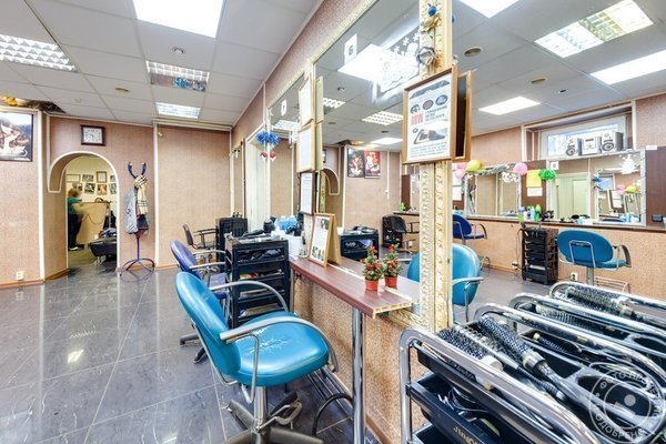 Эконом-парикмахерская на Бауманской - фото 1