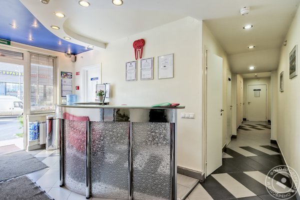 Медицинский центр АльфаМед на улице Белы Куна - фото 1