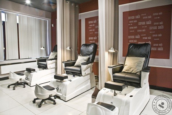 Студия маникюра Express Nails на Гризодубовой - фото 2